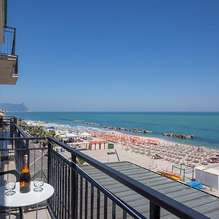 Hotel Bianchi Nicola Porto Recanati Exterior photo